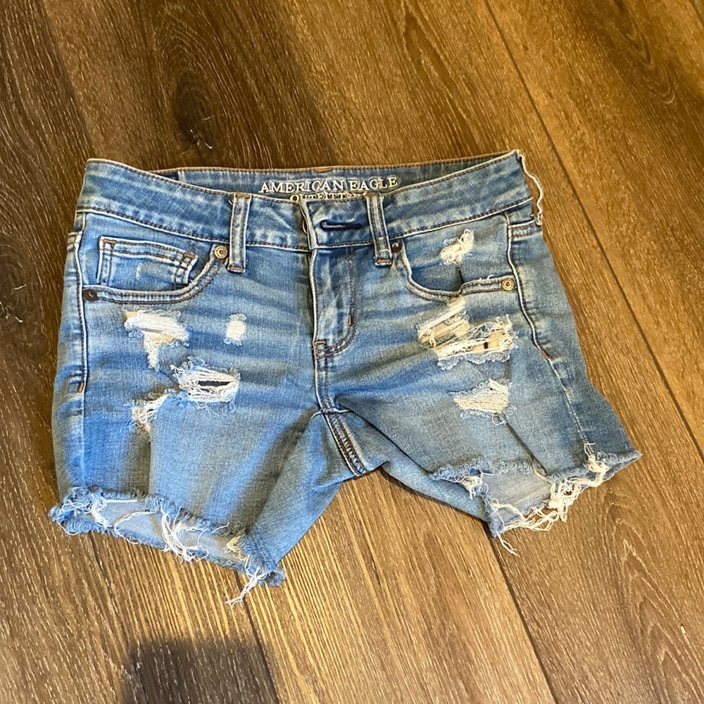 American eagle ripped shorts